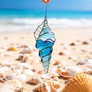 Stained Glass Seashell Suncatcher, Coastal Beach Decor, Ocean Lover Gift, Nautical Bathroom Decor, Beach Themed Gift for Her, Sea Shell